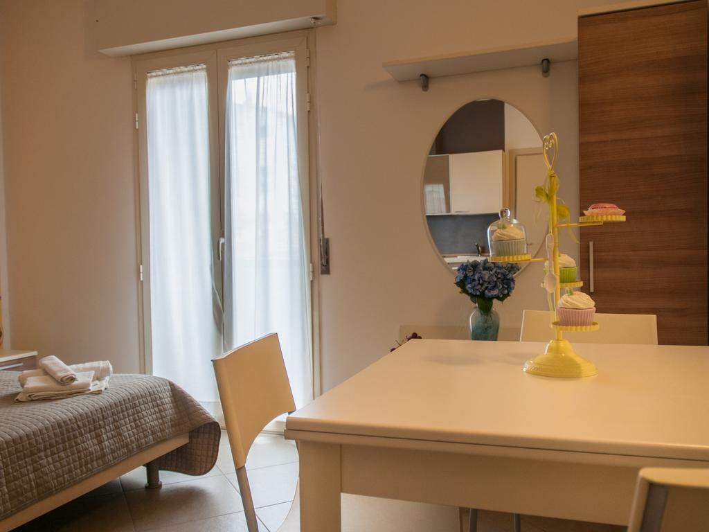 Residence Art Rimini Bagian luar foto
